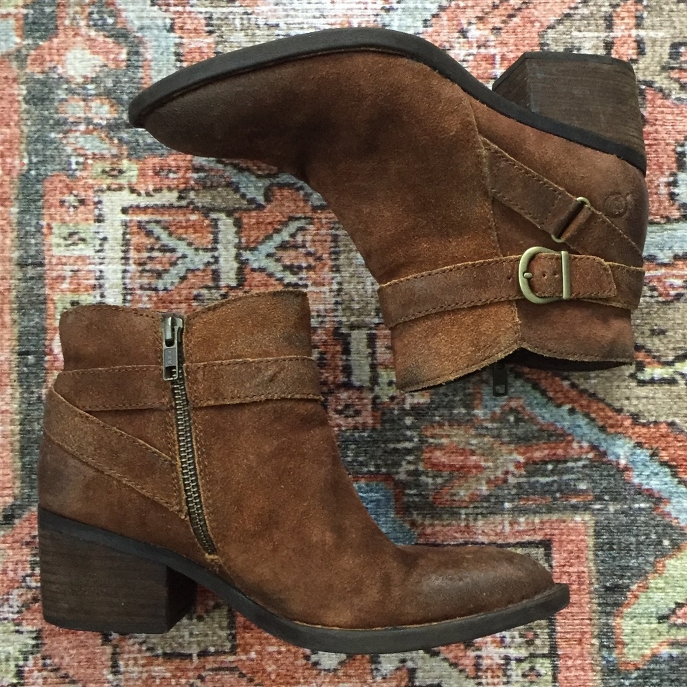 Born Binghampton Suede Heeled Bootie Tobacco 6.5